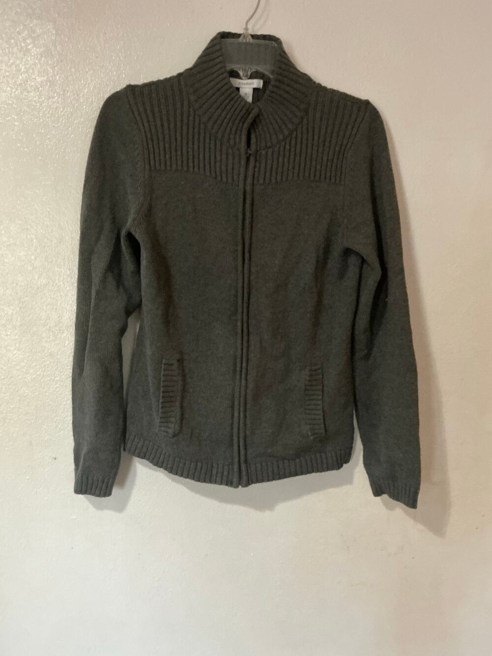 Dress barn gray sweaterjacket size M